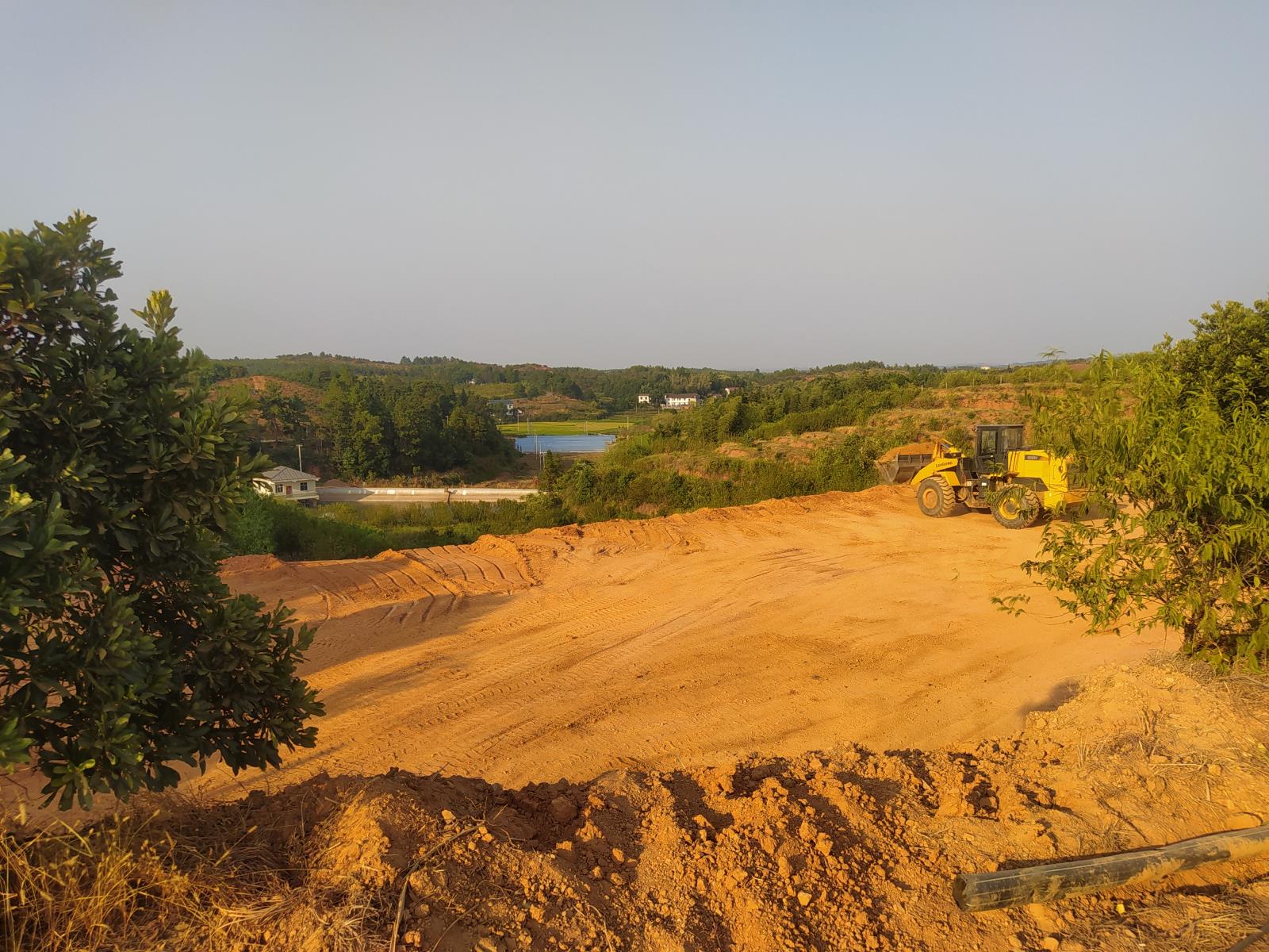 生物质有机肥深加工厂开工建设现场